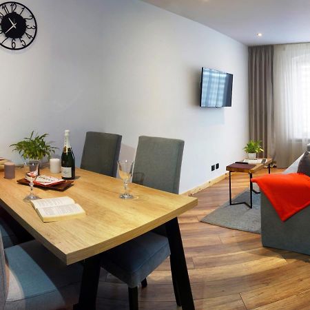 Kamienica Na Nowo Apartamenty 姆拉哥沃 外观 照片