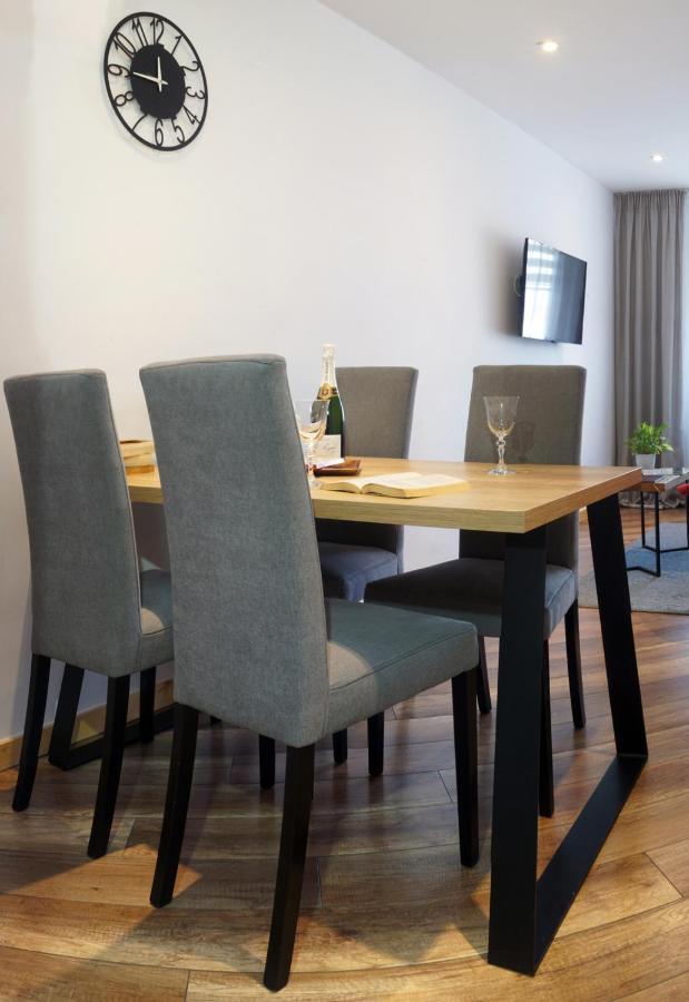 Kamienica Na Nowo Apartamenty 姆拉哥沃 外观 照片